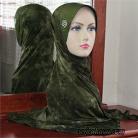 Tudung ala Ekin Ariani Kain Lycra Terbelah Depan ID-Perempuan